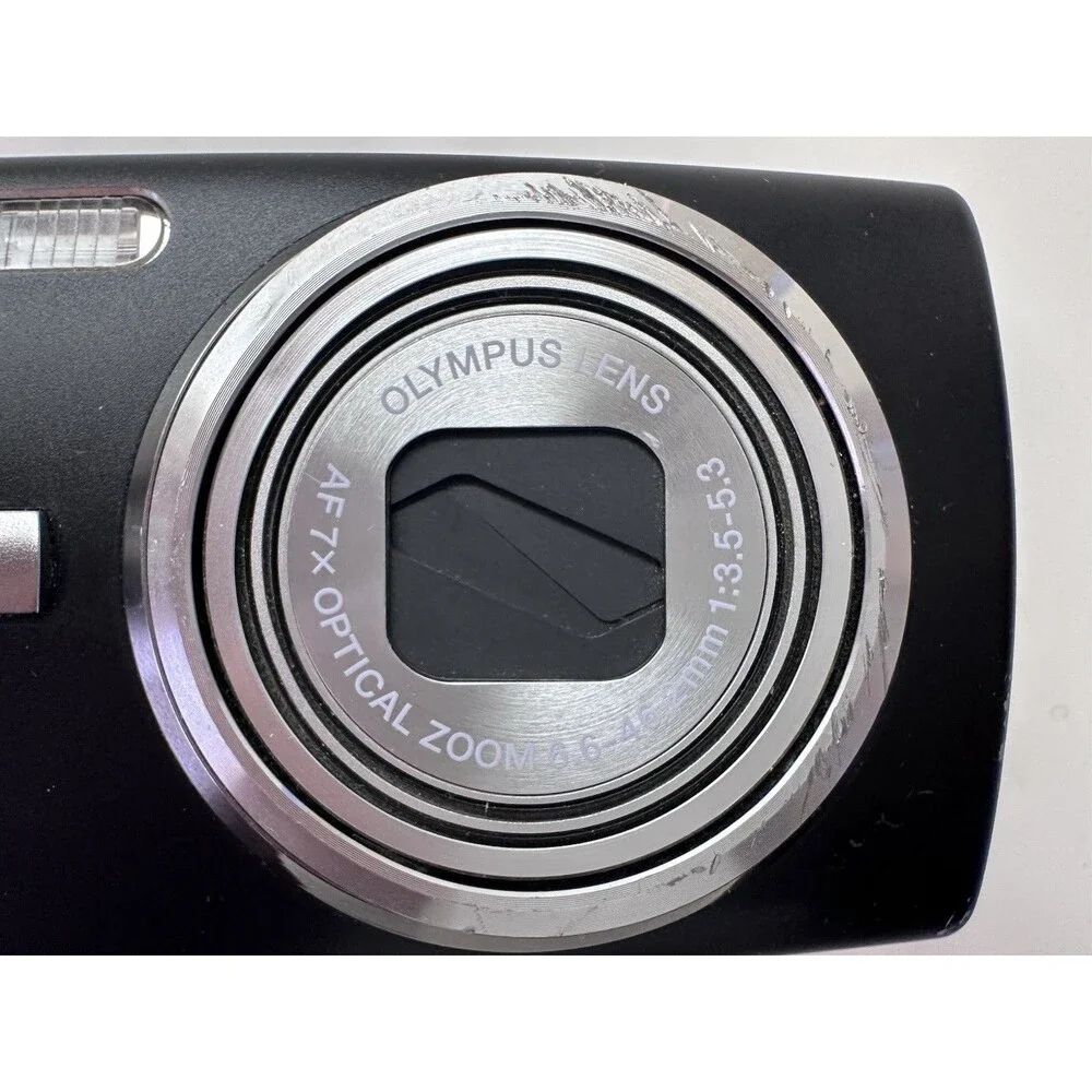 Olympus Stylus 1010 10.1MP Digital Camera Black Charger Battery Fujifilm Card